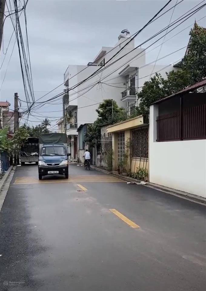 Chính chủ cần bán 90m2 thổ cư mặt tiền 5,86m, hướng đông nam, giá 5,5 tỷ tại yên sơn  quốc oai
