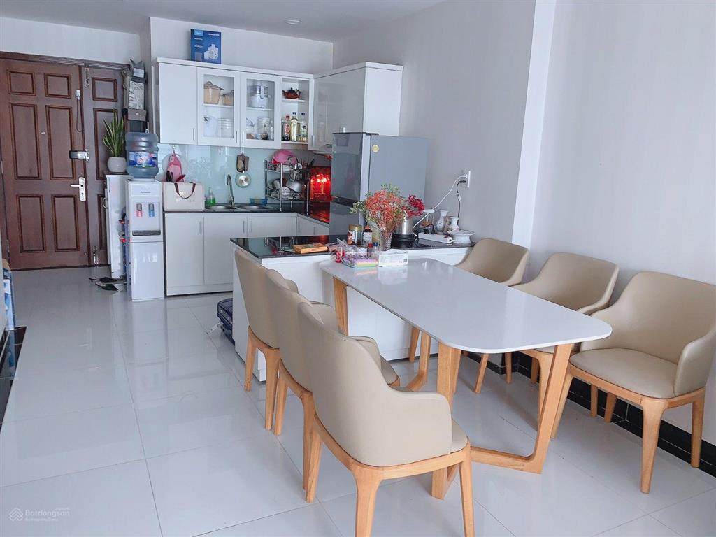 Chủ nhà bán gấp căn hộ giai việt 78m2 2phòng 2wc có nội thất 4tỷ2 sổ hồng chính chủ
