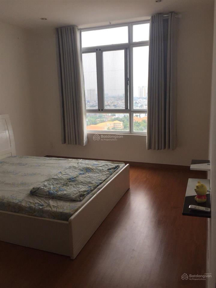 Chính chủ bán gấp căn hộ giai việt 78m2 2 phòng 2wc có sổ hồng chỉ 4tỷ3