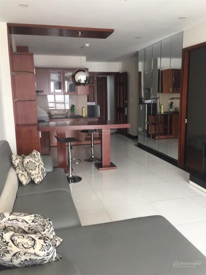 Chính chủ bán gấp căn hộ giai việt 78m2 2 phòng 2wc có sổ hồng chỉ 4tỷ3