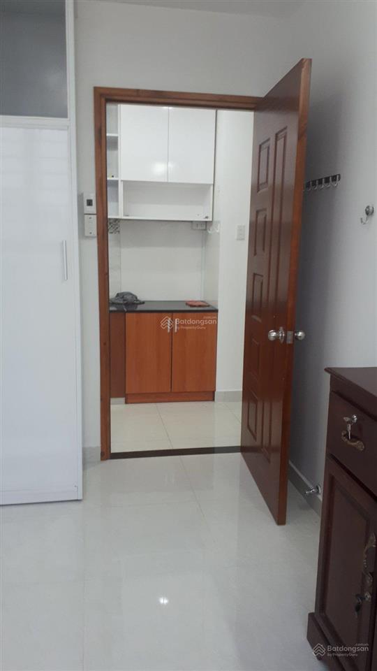 Giá rẻ cho thuê căn hộ bông sao 68m2 2 phòng đầy đủ nội thất chỉ 9triệu