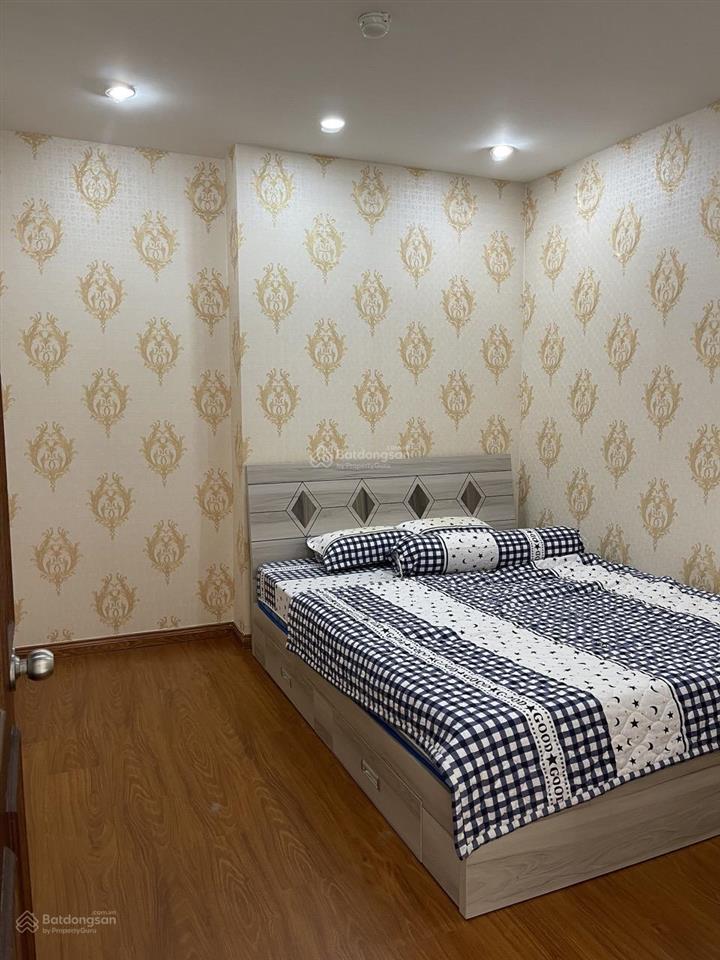 Giá rẻ cho thuê căn hộ giai việt 78m2 2phòng có nội thất 11triệu