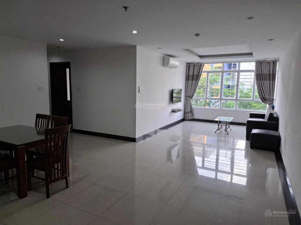 Chủ nhà cho thuê giá rẻ căn hộ giai việt 150m2 3phòng 2wc có nội thất chỉ 15triệu