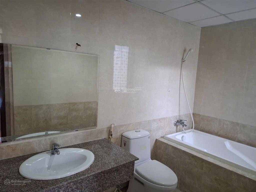 Chủ nhà cho thuê giá rẻ căn hộ giai việt 150m2 3phòng 2wc có nội thất chỉ 15triệu
