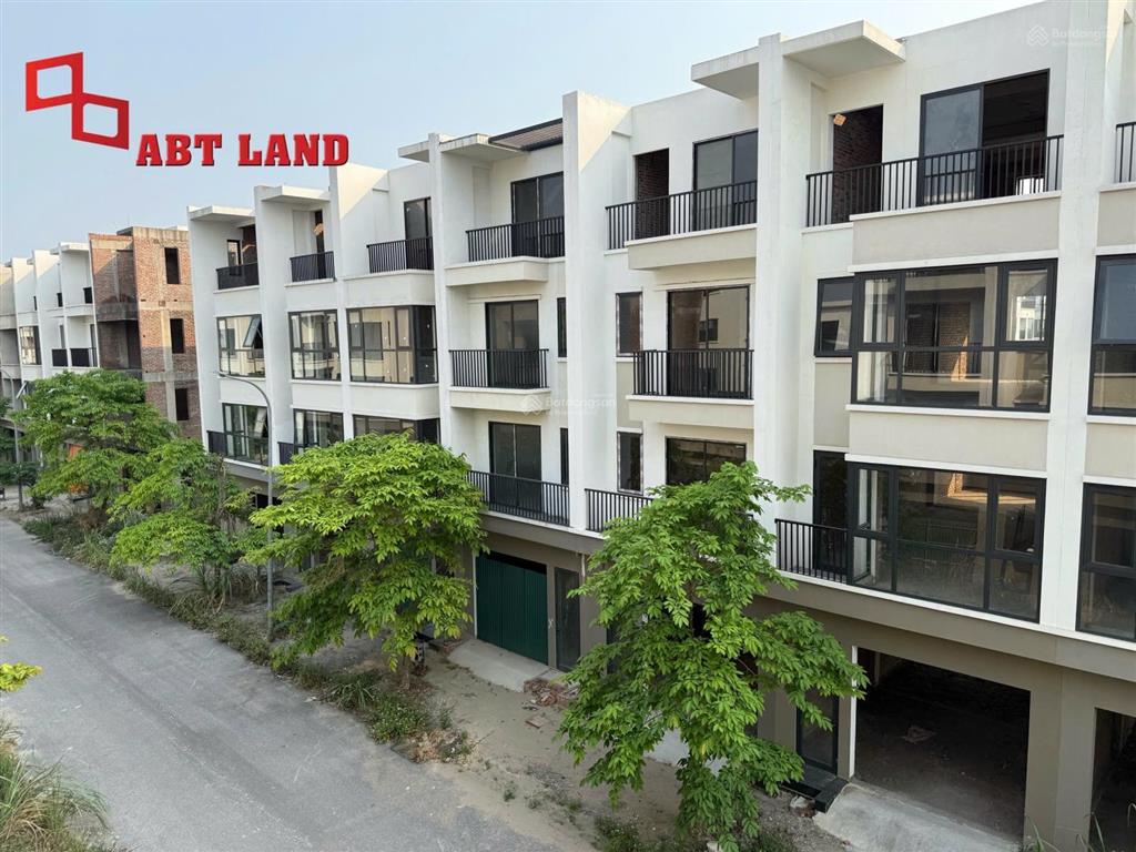 Bán căn flc quay trực diện mương. view vịnh cửa lục giá cực rẻ thời điểm hiện tại