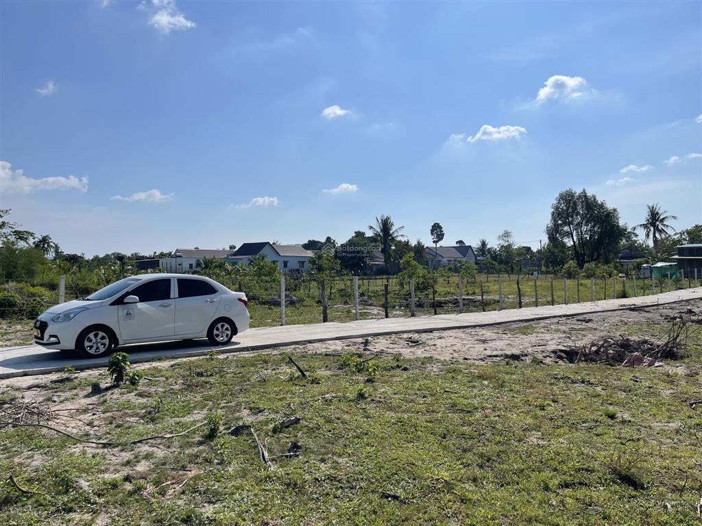 Bán lô đất 500m2 tại xã dương tơ đặc khu phú quốc giá 1.3 tỷ