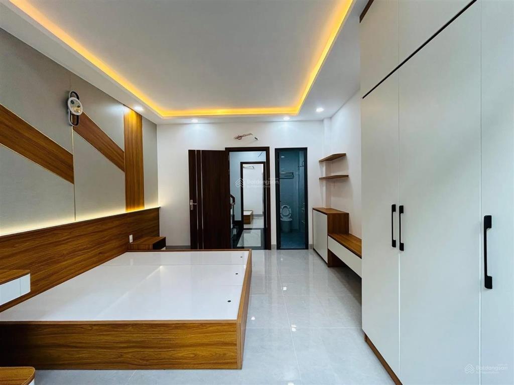Nhà đẹp ở liền hẻm xe hơi hương lộ 2