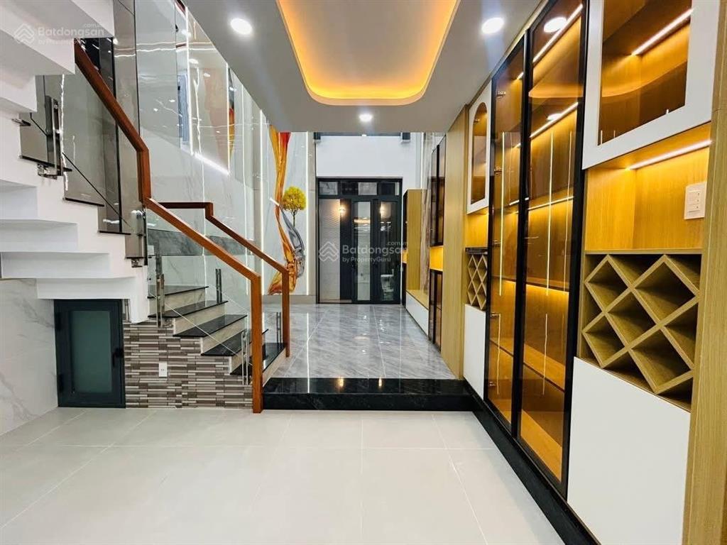 Nhà đẹp ở liền hẻm xe hơi hương lộ 2