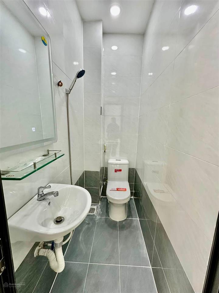 Nhà 1 xẹt lê văn quới hẻm rộng rãi xe hơi