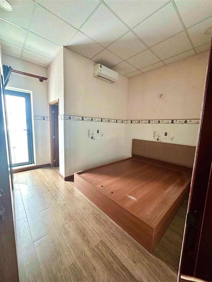 Nhà đẹp giáp khu tên lửa hẻm xe hơi
