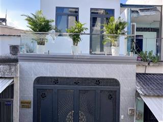 Nhà đẹp ở ngay giáp quận 6, hẻm rộng
