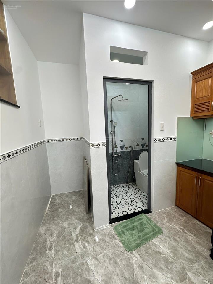 Nhà đẹp ở ngay ngã tư bốn xã hòa bình phan anh