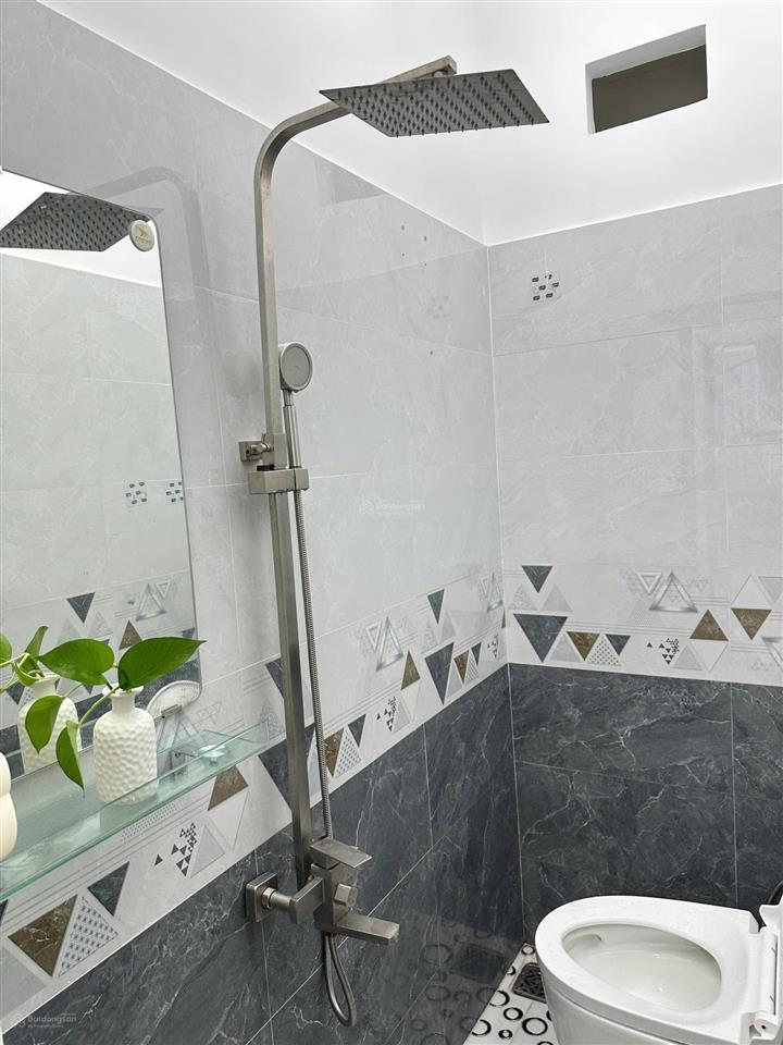Nhà đẹp ở ngay ngã tư bốn xã hòa bình phan anh