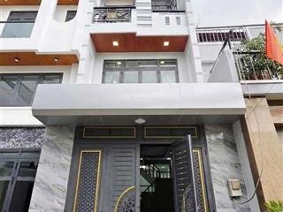 Nhà giáp khu tên lửa mới ở liền hẻm xe hơi