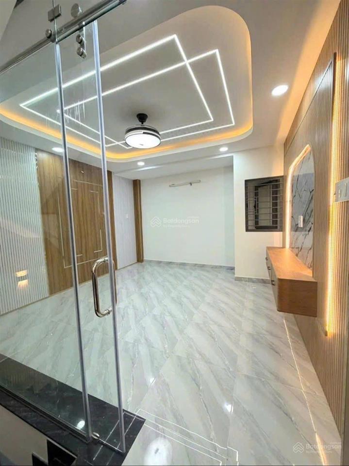 Nhà mới ở ngay đường mã lò hẻm xe hơi