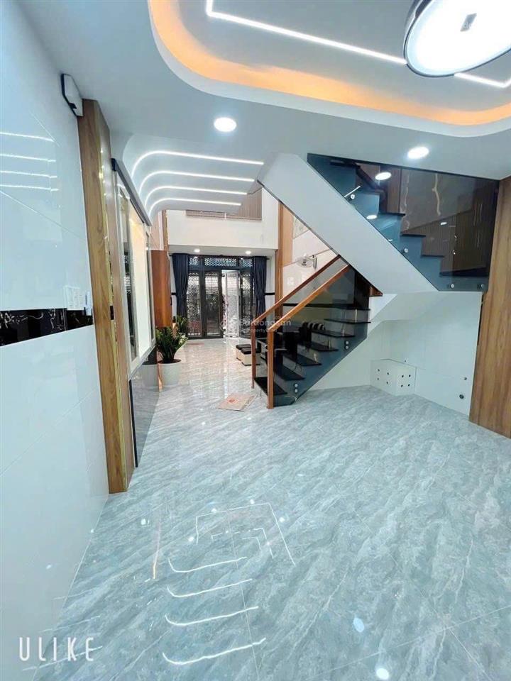 Nhà mới ở ngay đường mã lò hẻm xe hơi