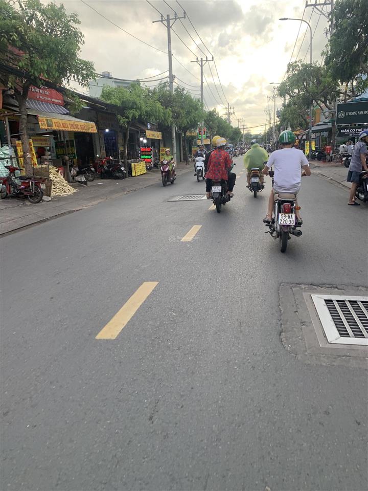 Đất mặt tiền kinh doanh buôn bán