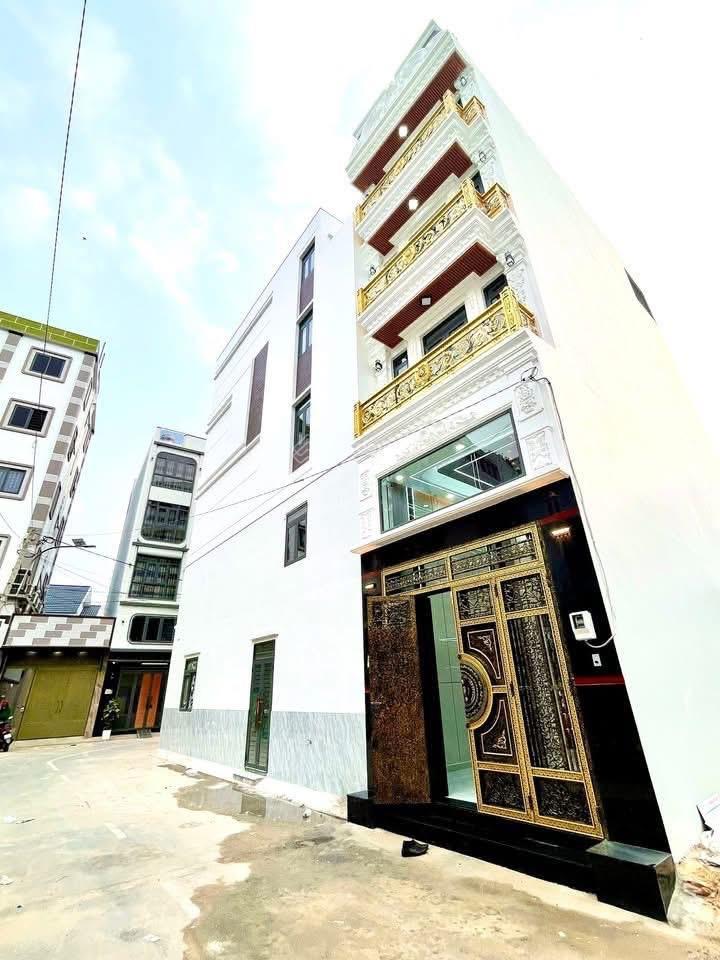 Hoa hồng 1. nhà đẹp sang trọng ở ngay