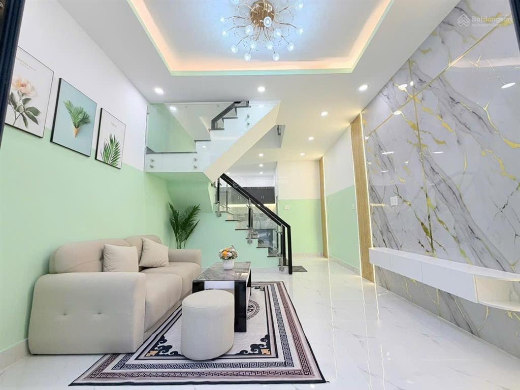Bán nhà tại hương lộ 2, giá ưu đãi 4,65 tỷ, 44m2, 2pn, 3wc, view đẹp