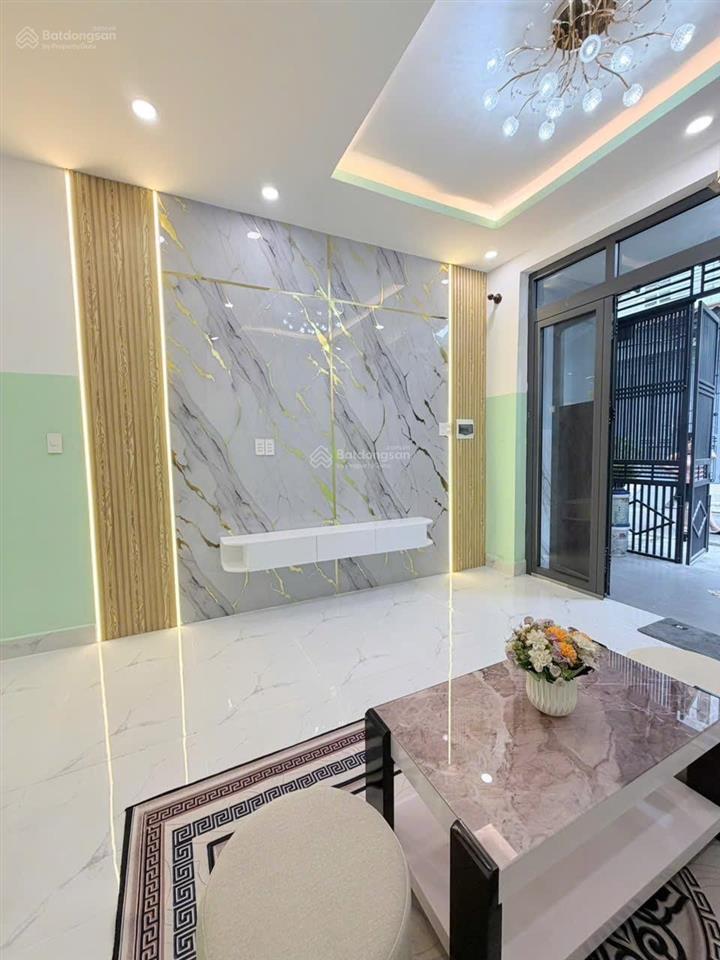 Bán nhà tại hương lộ 2, giá ưu đãi 4,65 tỷ, 44m2, 2pn, 3wc, view đẹp