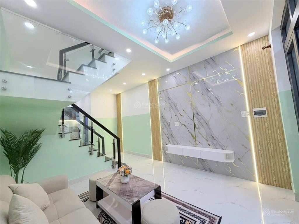Bán nhà tại hương lộ 2, giá ưu đãi 4,65 tỷ, 44m2, 2pn, 3wc, view đẹp