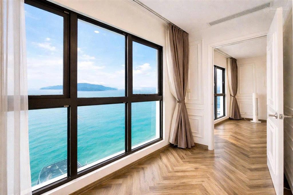 Gold coast 3 phòng ngủ view biển trung tâm nha trang