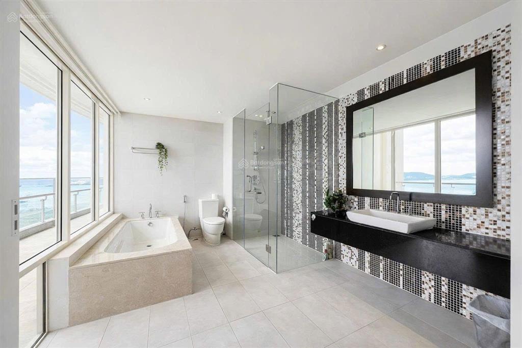 Bán căn hộ the costa nha trang, giá cực chất 35 tỷ vnd, 243.4m2, 3pn, 3wc