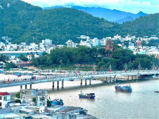 Bán cặp căn 2 phòng ngủ mường thanh khánh hòa 136m2 6,55 tỷ