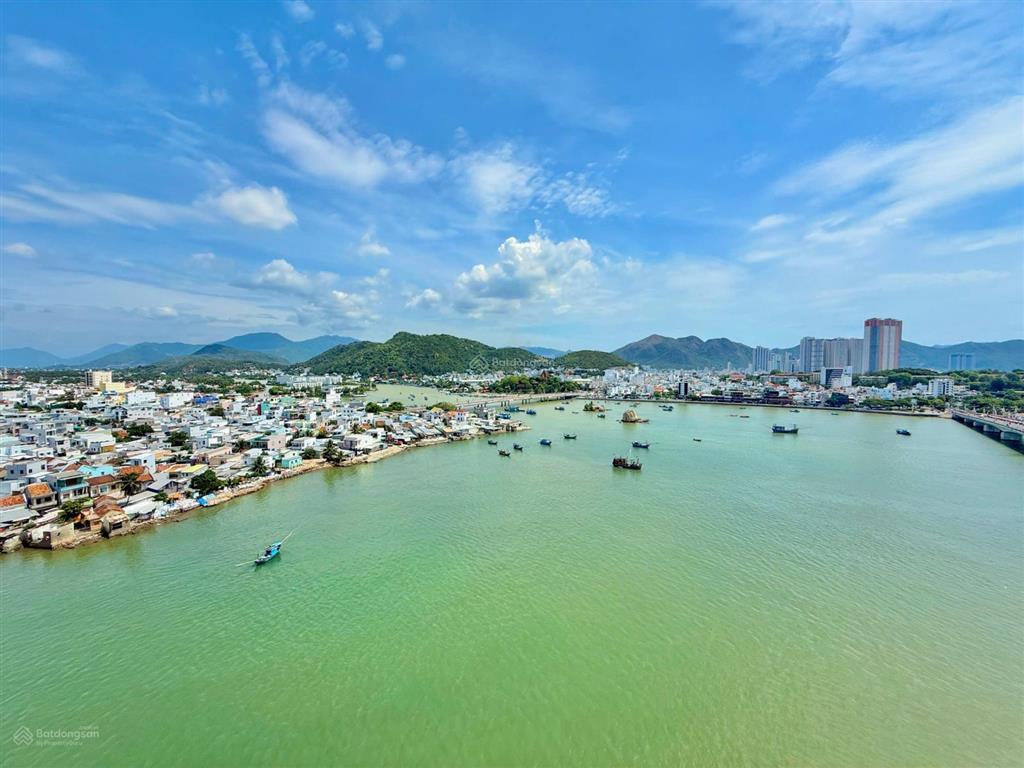 Bán cặp căn 2 phòng ngủ mường thanh khánh hòa 136m2 6,55 tỷ