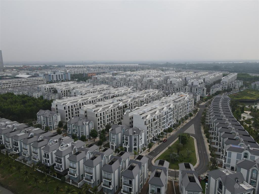 Cực hiếm! cần bán bt đơn lập boutique villa. đã có sổ gần bến du thuyền giá hời vinhomes grand park