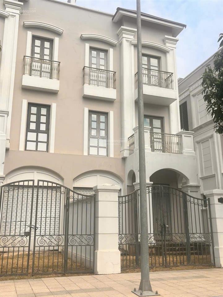 Cực hiếm! cần bán căn shophouse tuyệt đẹp đối diện trường vinschool trục nxlp vinhomes grand park