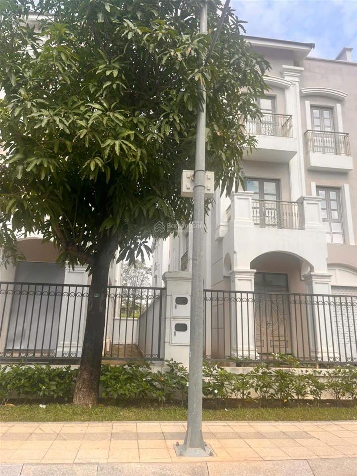 Cực hiếm! cần bán căn shophouse tuyệt đẹp đối diện trường vinschool trục nxlp vinhomes grand park