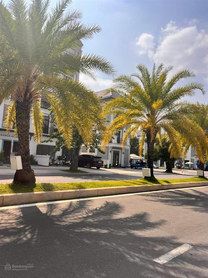 Cực hiếm! cần bán căn shophouse tuyệt đẹp đối diện trường vinschool trục nxlp vinhomes grand park