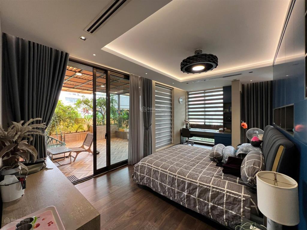 Bán bt nam thông 3 pmh q7 dt 300m2 nhà siêu đẹp giá 100 tỷ  0938 775 *** mr an