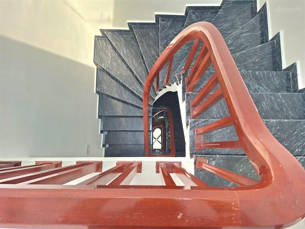 Cc bán nhà ngọc hồi  hoàng liệt 45m2 5t 2 mặt thoáng  gần bx nước ngầm  nhỉnh 7tỷ  0979 228 ***