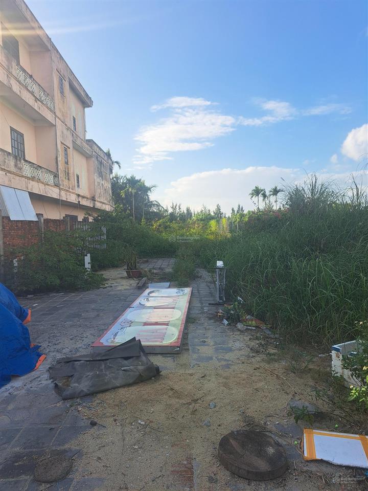 Đất mt cửa đại đối diện nhà hàng,ks ,cách biển hơn 800m