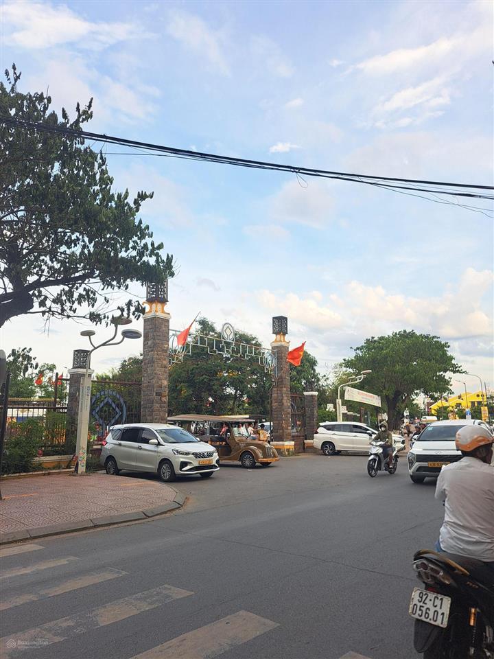 Ngay cạnh quãng trường hội an 360m giá chỉ 65tr/m2