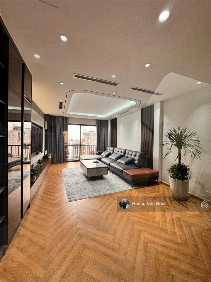 Bán nhà 52m đối diện tttm aeon mall long biên mới đẹp về ở luôn.