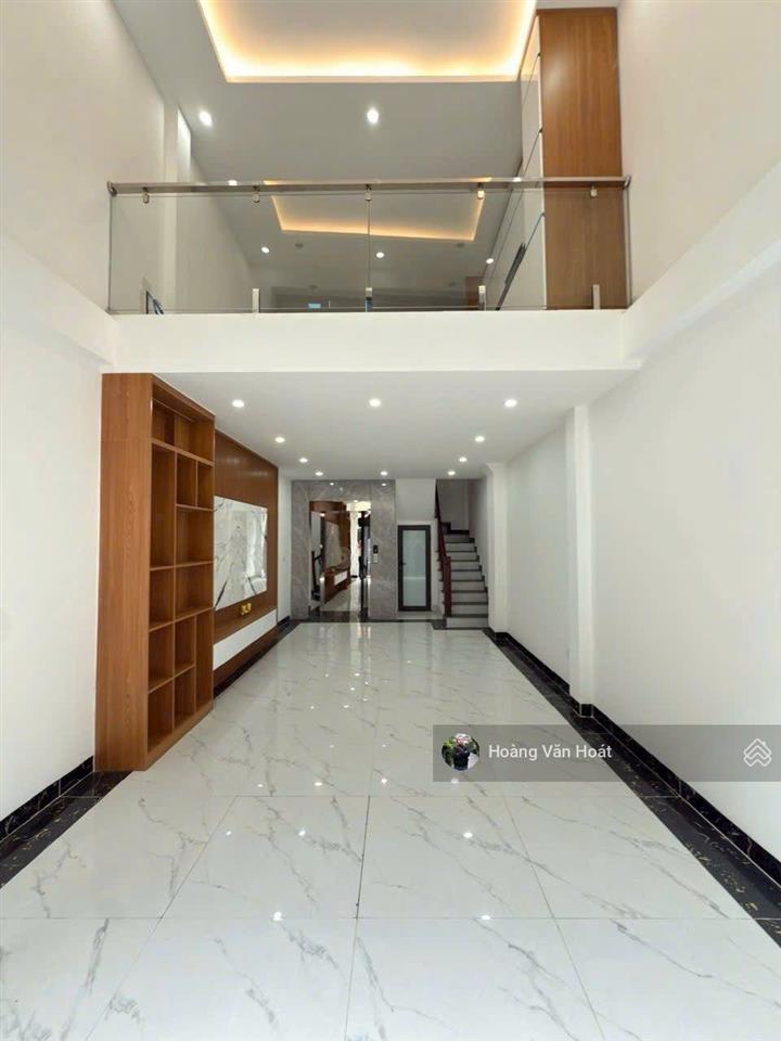 Bán nhà long biên 49m2 x 6 tầng thang máy x 3 ngủ  ô tô vào, lô góc cực thoáng