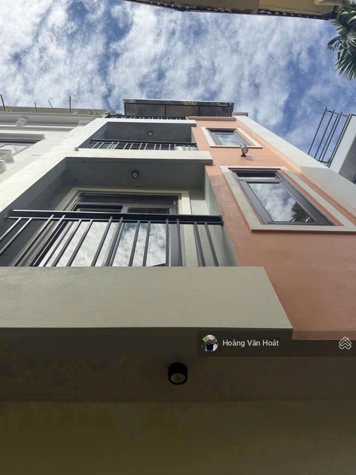 Bán nhà ngõ ẩm thực  sài đồng. sân cổng riêng  full nội thất, 51m2 x 4t.  0965 858 ***