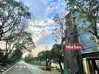 BÁN NHÀ BÁT KHỐI LONG BIÊN - VIEW CÔNG VIÊN HỒ ĐIỀU HOÀ - VỊ TRÍ CỰC ĐẸP.