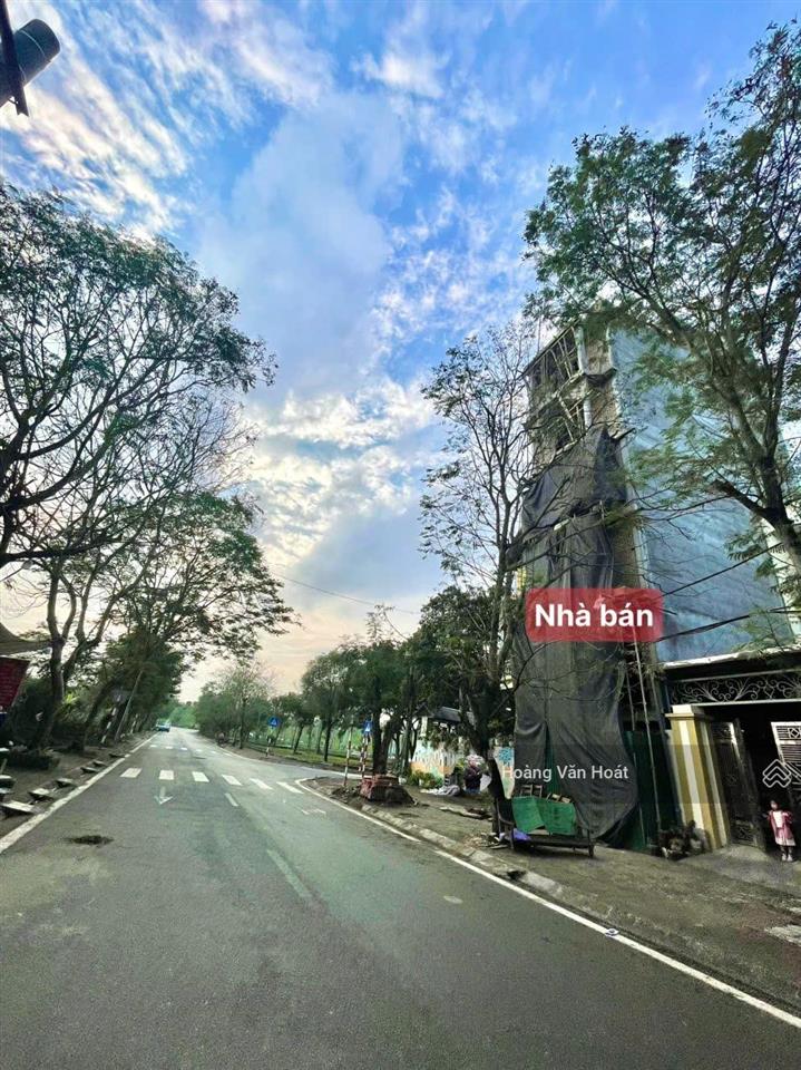 Bán nhà bát khối long biên  view công viên hồ điều hoà  vị trí cực đẹp