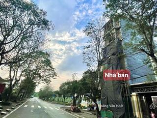 Bán nhà bát khối long biên  view công viên hồ điều hoà  vị trí cực đẹp