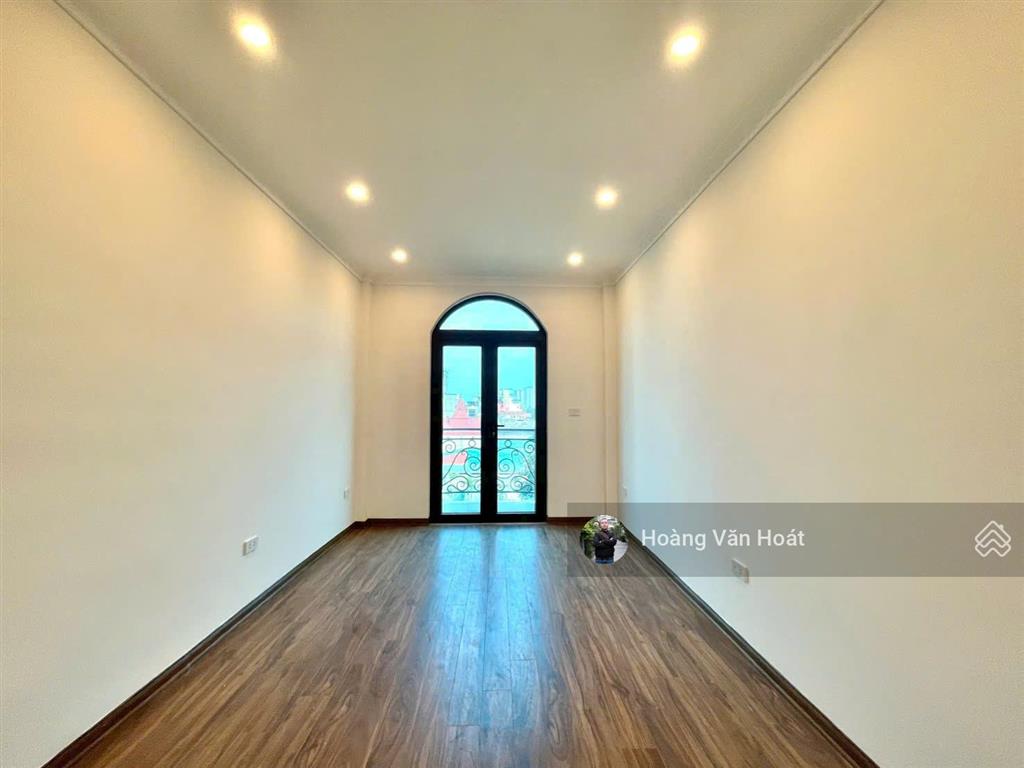 Nhà đẹp 7 tầng thang máy  kinh doanh đường ô tô tránh chỉ 10,45 tỷ