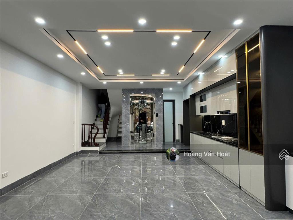 Bán từ thô căn nhà 59m2 x 6t tại long biên. ô tô tránh thông, thiết kế hiện đại.  0965 858 ***
