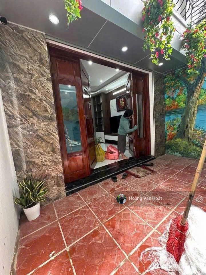 Bán nhà phố đàm quang trung  eon  long biên. cạnh cầu vĩnh tuy. ngõ riêng.