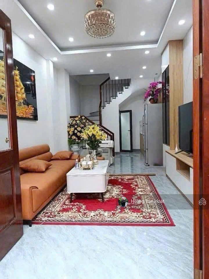 Bán nhà phố đàm quang trung  eon  long biên. cạnh cầu vĩnh tuy. ngõ riêng.