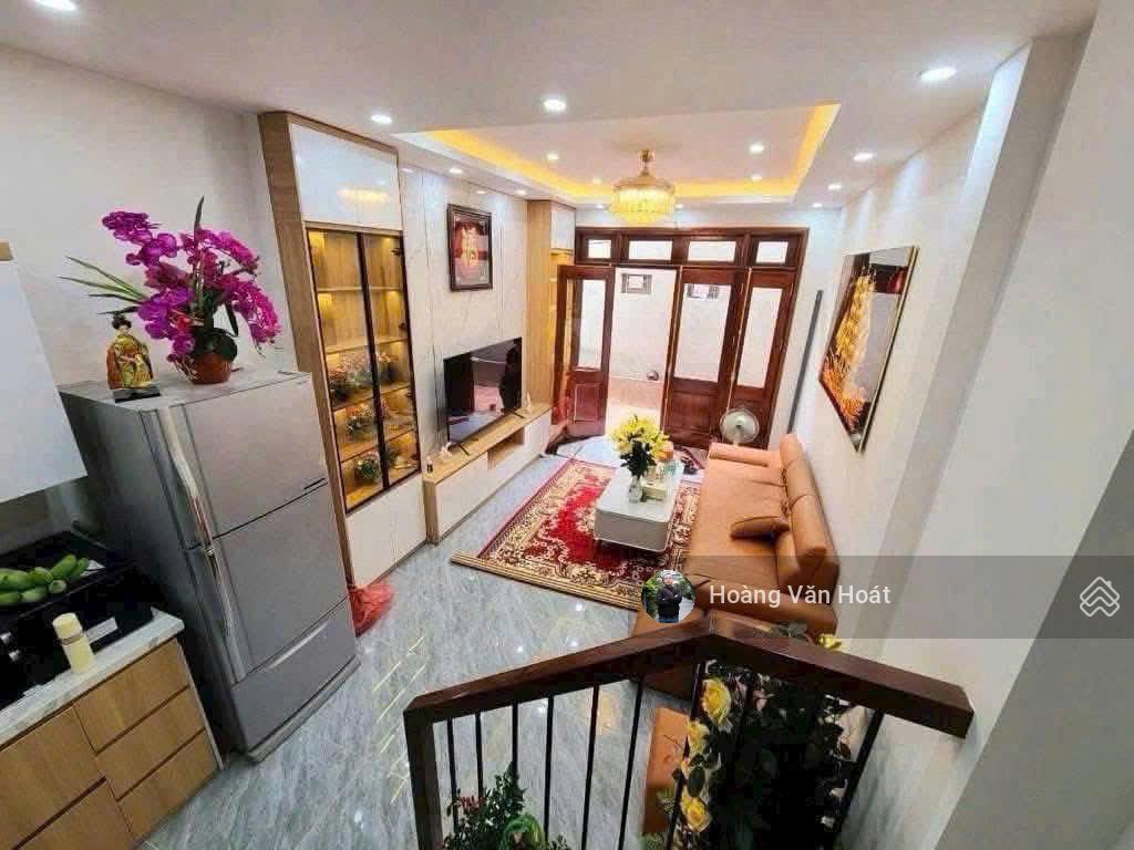 Bán nhà phố đàm quang trung  eon  long biên. cạnh cầu vĩnh tuy. ngõ riêng.