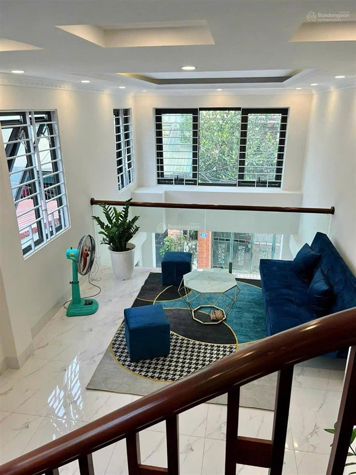 Bán nhà long biên, đi bộ ra công viên, hồ bộ đội, lô góc ngõ thông. 46m x 5 tầng.  0965 858 ***