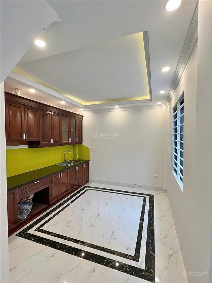 Bán nhà long biên, đi bộ ra công viên, hồ bộ đội, lô góc ngõ thông. 46m x 5 tầng.  0965 858 ***